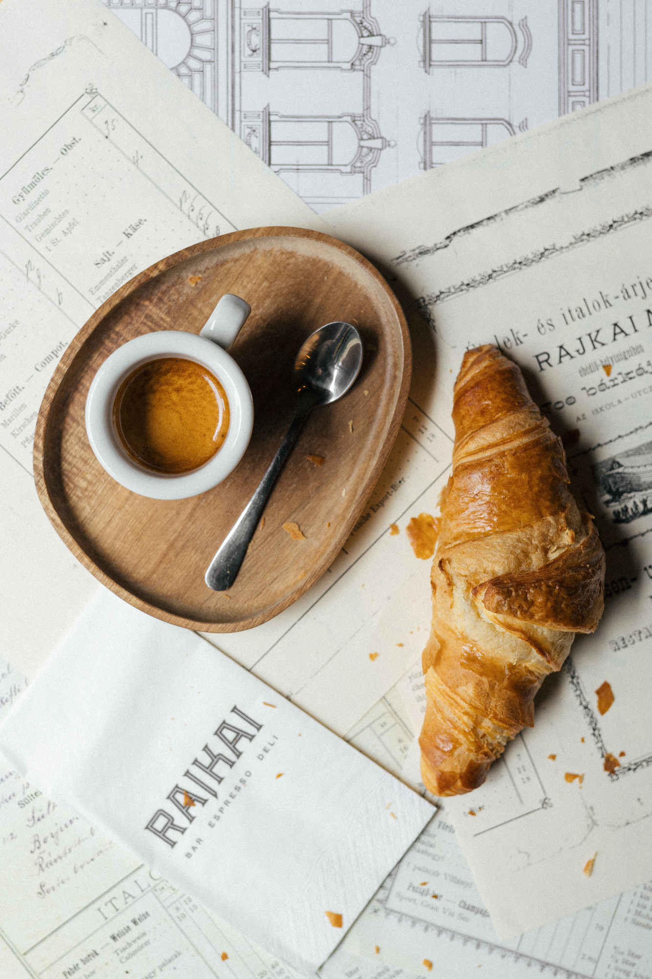 Espresso + croissant